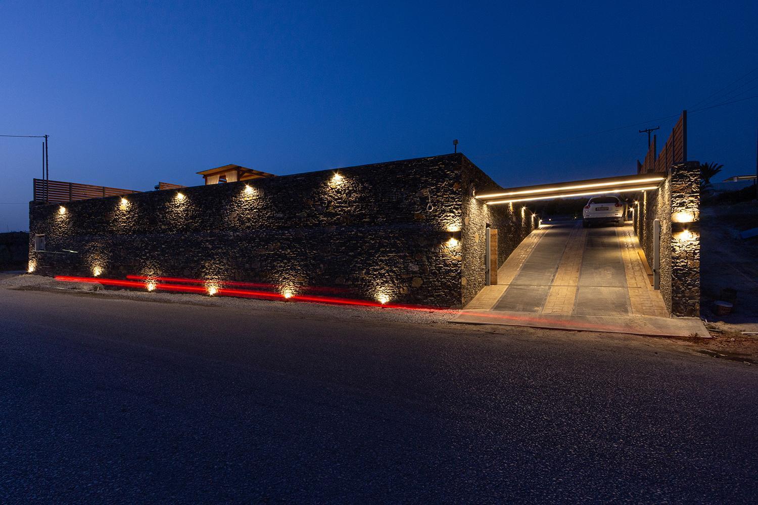 Osmio Luxury Residence Adamantas  Exterior photo